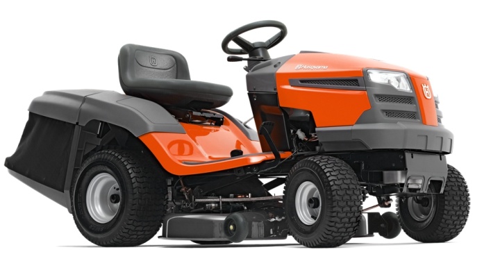 Husqvarna TC 138 Traktor i gruppen Husqvarna Skog och Trädgårdsprodukter / Husqvarna Åkgräsklippare / Traktorer hos GPLSHOP (9605101-79)