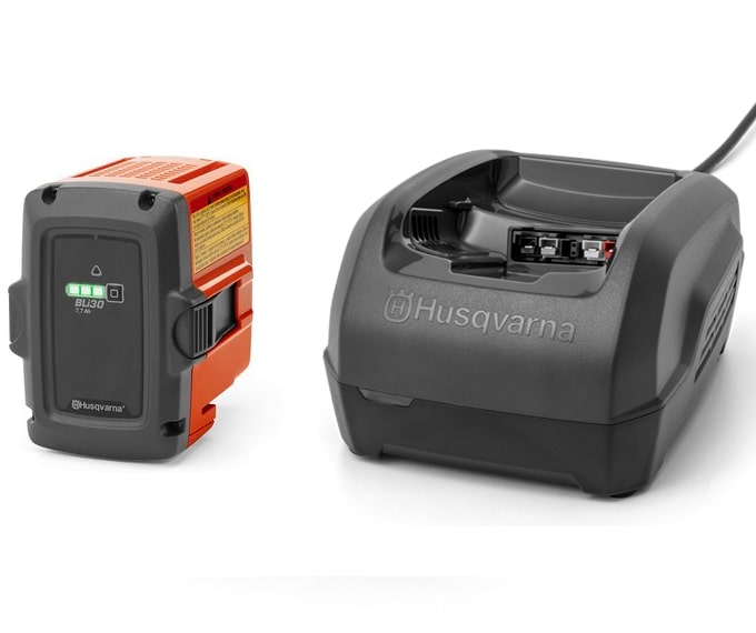 Batteripaket BLi30 & Laddare QC250 i gruppen Husqvarna Skog och Trädgårdsprodukter / Husqvarna Batteridrivna Maskiner / Tillbehör batteridrivna maskiner / Paket med batteri & laddare hos GPLSHOP (9679377)