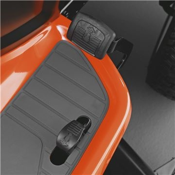 Husqvarna TS 142T Traktor