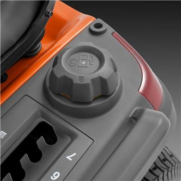 Husqvarna TS 146TXD Traktor