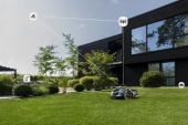 Husqvarna Automower® 305E Nera Robotgräsklippare Husqvarna Automower® 305E Nera Robotgräsklippare