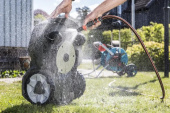 Husqvarna Automower® 305E Nera Robotgräsklippare Husqvarna Automower® 305E Nera Robotgräsklippare
