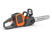 Husqvarna 230i batteridriven motorsåg med batteri och laddare Husqvarna 230i batteridriven motorsåg med batteri och laddare