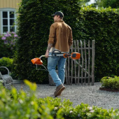 Husqvarna TH 125i Kultivator utan batteri och laddare Husqvarna TH 125i Kultivator utan batteri och laddare