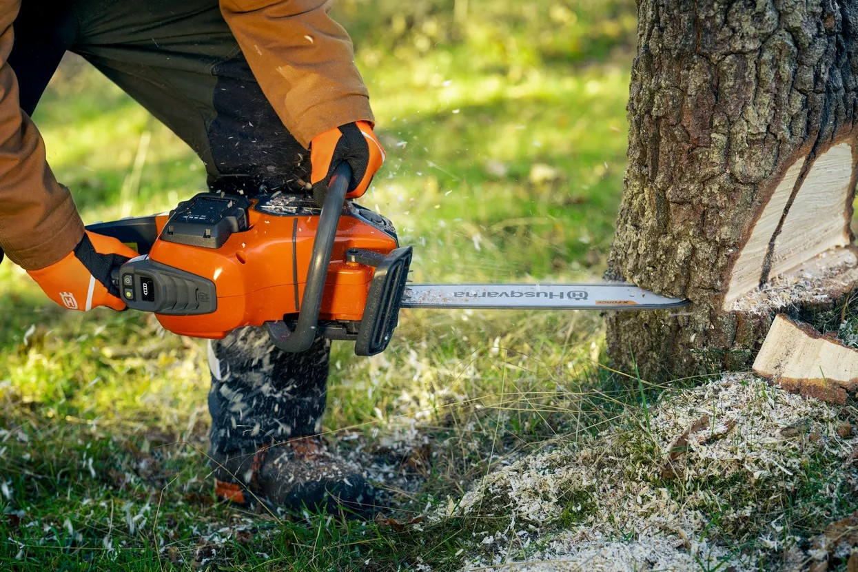 Husqvarna 440i Batterimotorsåg inkl batteri & laddare
