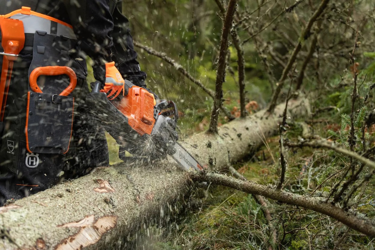 Husqvarna 440i Batterimotorsåg inkl batteri & laddare